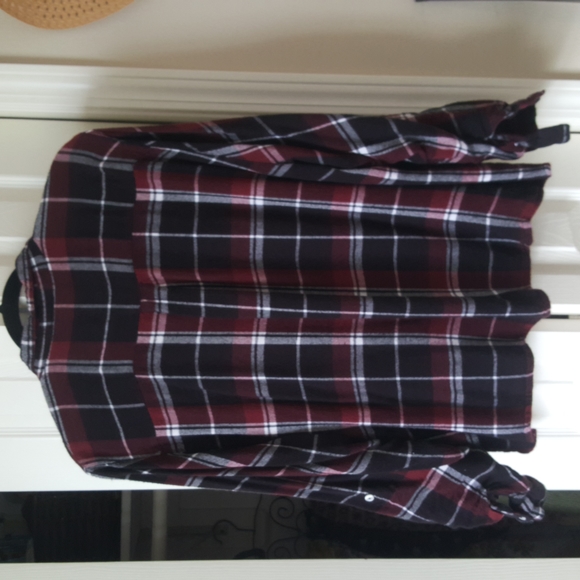 Charlotte Russe+ Flannel - Picture 5 of 5
